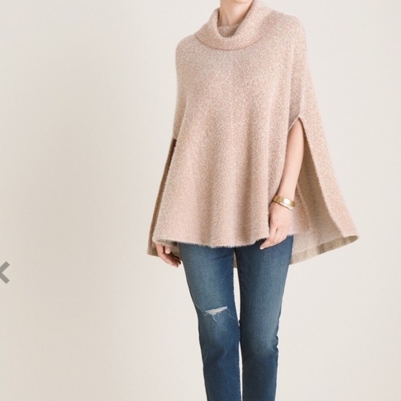 Chico's Fuzzy Shine Knit Cape Boho Cozy Cabin Core Poncho Gold Thread One Size - Picture 1 of 9